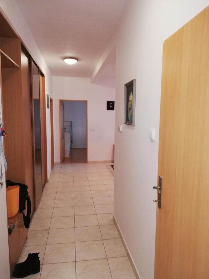 Apartament Plne Vybaveny Apartman Polni 1299 Kojetín Zewnętrze zdjęcie